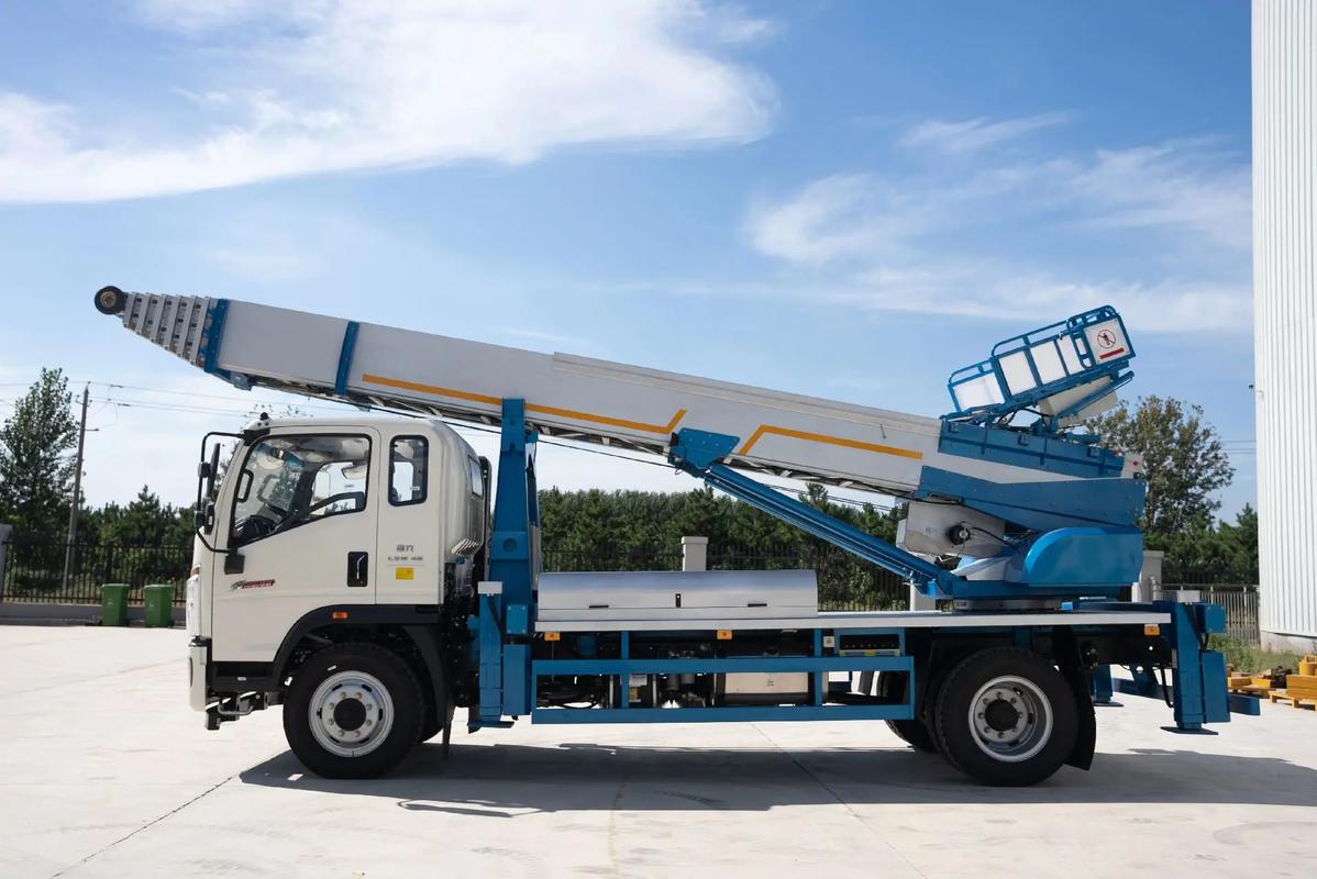 潜山云梯上料车租赁费用