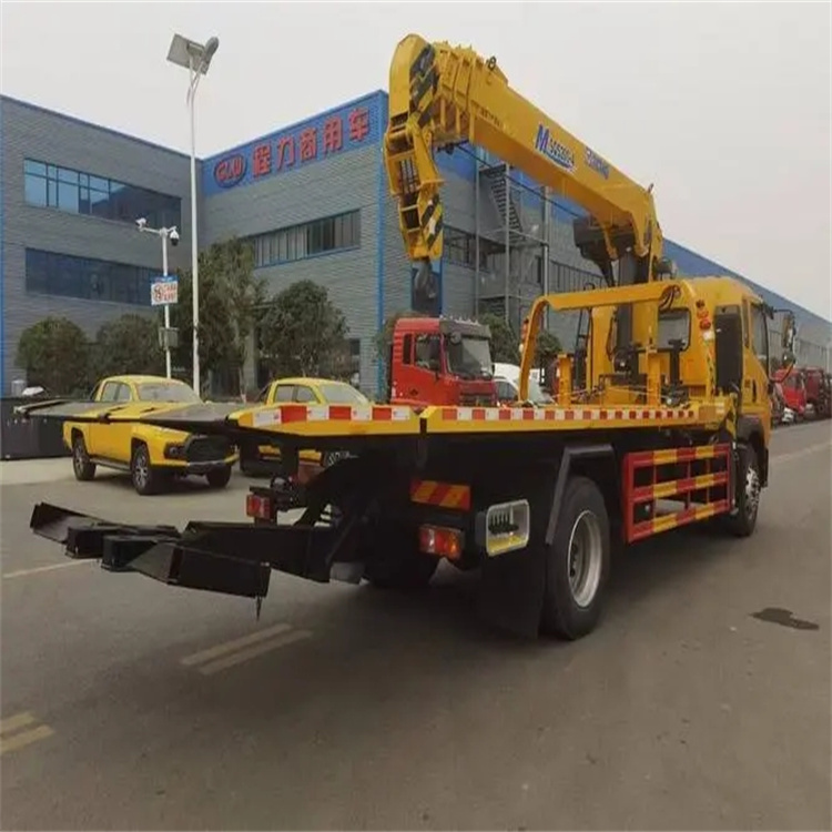 潜山附近小随车吊出租电话，轻松解决搬运烦恼