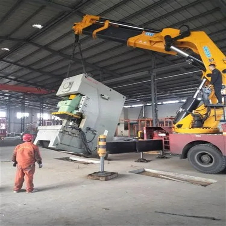 潜山80吨折臂吊车出租附近电话